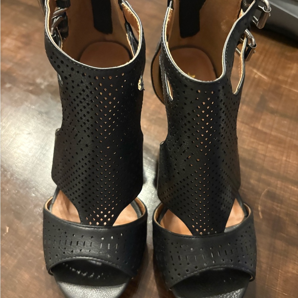Alberto Elegant Black Women's Sandals